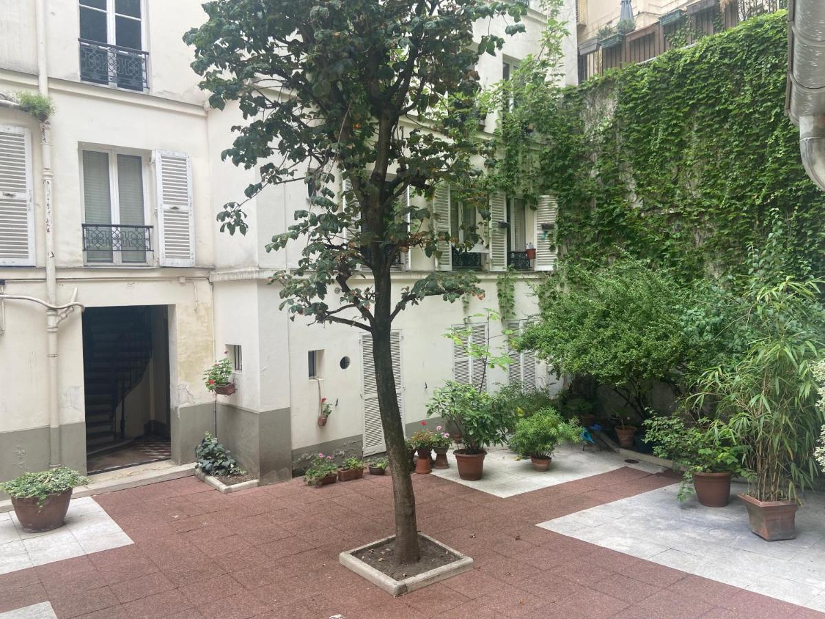 Tres Bel Appartement Montmartre Paris Exterior photo